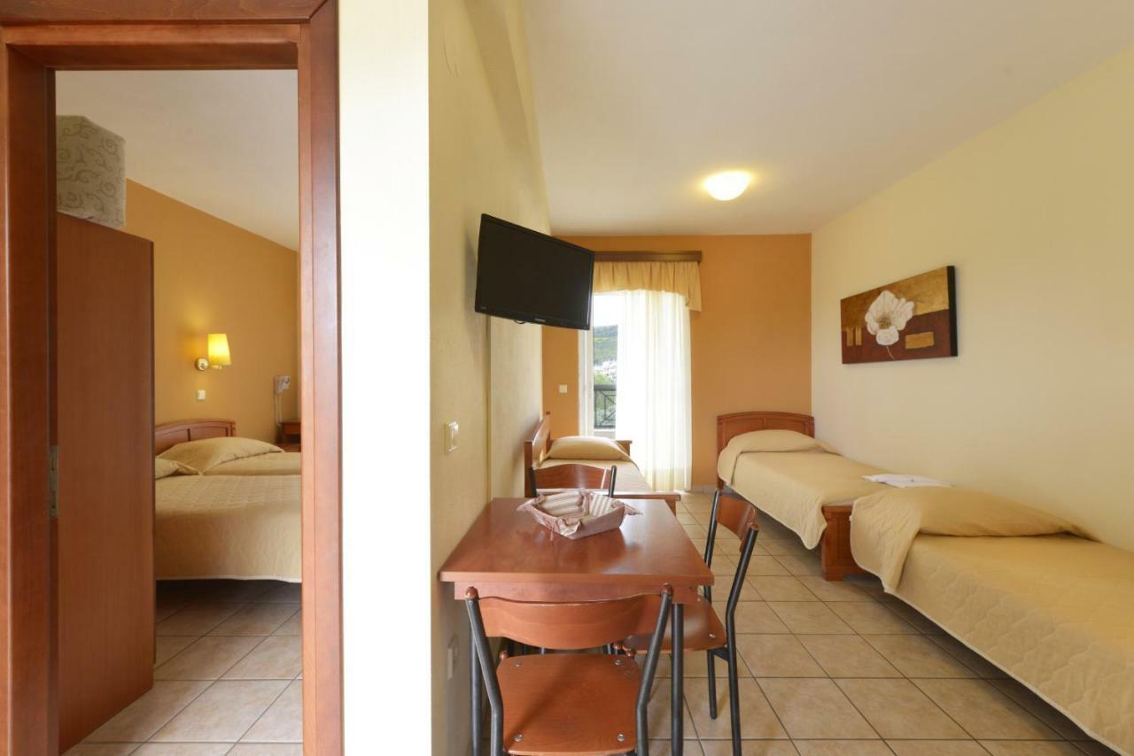 Amalia Aparthotel ปาเลออน ซิฟลิคิออน ภายนอก รูปภาพ