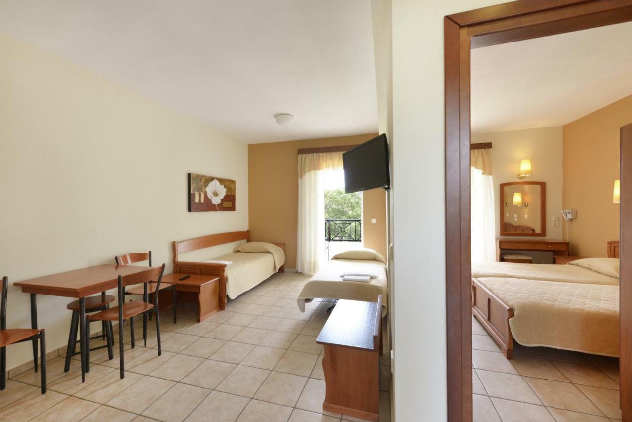 Amalia Aparthotel ปาเลออน ซิฟลิคิออน ภายนอก รูปภาพ